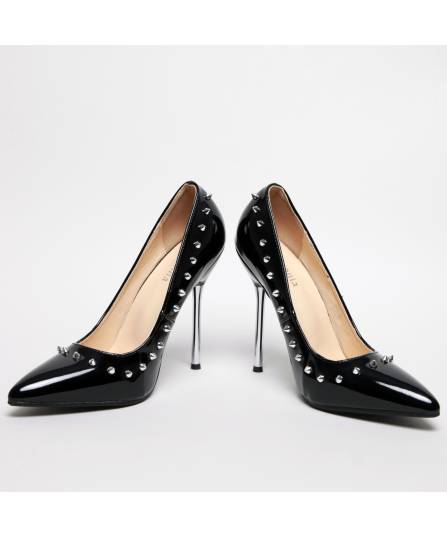 ESCARPIN VINYLE NOIR CLOUTÉ