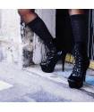 BOTTINES VINYLE NOIR PLATE FORME LACET